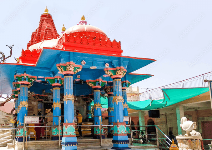 Pushkar Brahma Temple and Holy Lake taxi tour from Ajmer